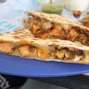 Pollo adobo quesadilla