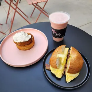 Wow Bagel, Cinnamon Roll, Acai Smoothie