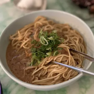 Dan Dan Mian