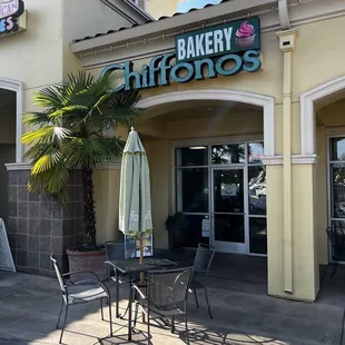 Front entrance to Chiffono's bakery.