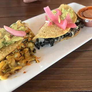 Quesadilla de Huitlacoche o Flor de Calabaza (Zucchini Blossoom)
