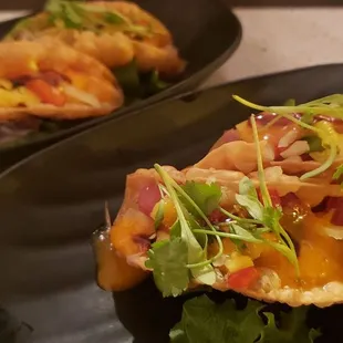 Habañero tacos (salmon and tuna)