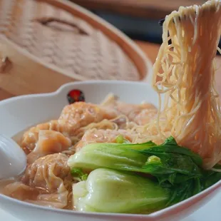 Hong Kong Wonton Noodle Soup