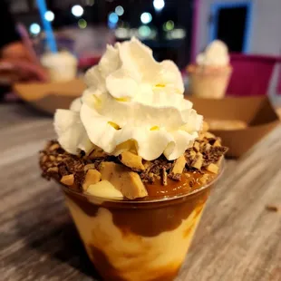 Sundae with Dulce de Leche and Heath