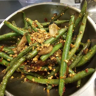 GF Wok Blistered Green Beans