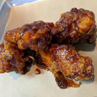 Double-Fried Chicken Wings
