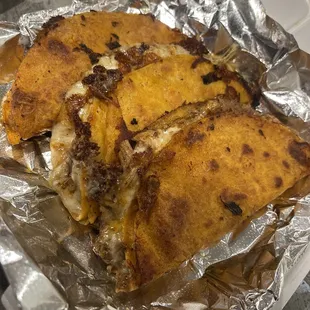 Quesabirria tacos dorados