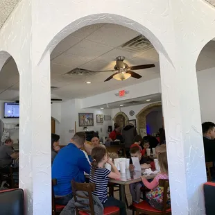 Busy Saturday lunch - interior from corner booth