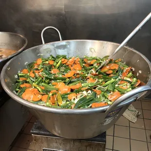  a large pan of vegetables