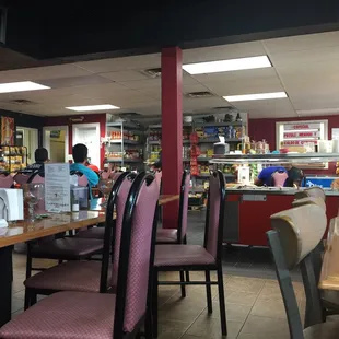the interior of a fast food restaurant
