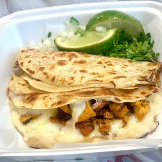 Pollo Quesadilla