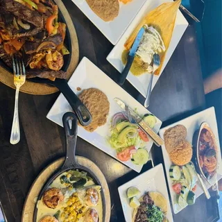 Side of corn tortillas