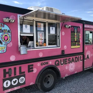 The truck! Love the pink. Follow me on IG denjeneats