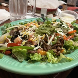Beef fajita salad