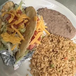 Crispy chicken taco plate. Super tasty and very inexpensive!
