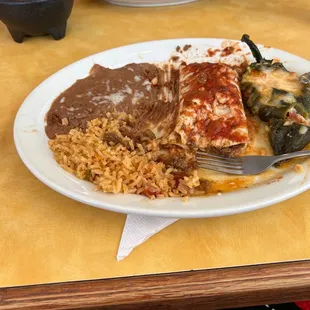 This is the Burrito, Chili relleno with the rice and beans.