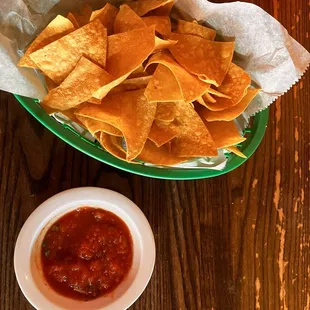 Chips and salsa served immediately when you sit down