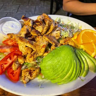 Ensalada de Pollo ó Res
