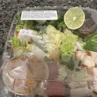Thai crunchy salad-so fresh and flavorful