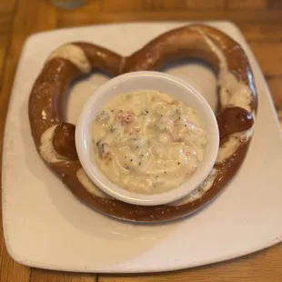 Get the pretzel!! Sooooo good!