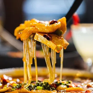 Red style chunking braised fish stew