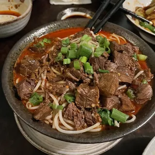 (L) Spicy Beef Noodle Soup
