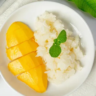 Mango with sweet sticky rice