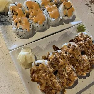 Sushi - Spicy Tuna and Lino Crunch Roll