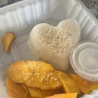 Sweet Sticky Rice with Fresh Mango