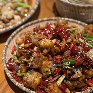 fried chicken wings, chicken wings, chicken wings and fried chicken, chicken, poultry, bbq wings, food, bbq chicken, fried chicken