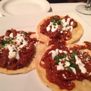 Tostadas de Tinga