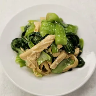 pasta dish, pasta, food