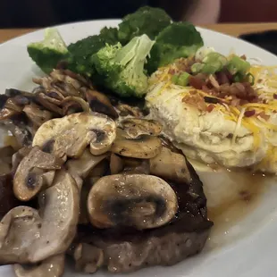 Classic Ribeye* with mushrooms and Mashed Potatoes.