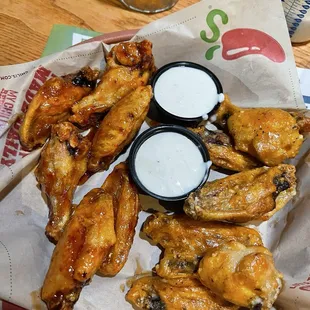 poultry, fried chicken wings, chicken wings and fried chicken, chicken, fried chicken, food, chicken wings, bbq wings, bbq chicken