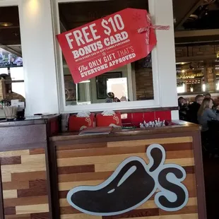 sushi and sashimi, interior