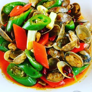 Szechuan Style Sauteed Clams (Spicy)