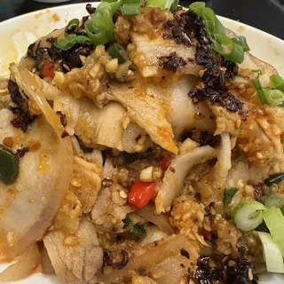 Sliced Pork with Spicy Garlic Sauce