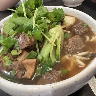 Beef Sirloin Noodles Soup
