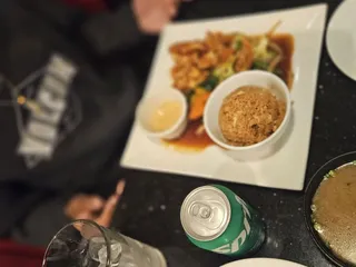 Lee Bistro Asian Cuisine