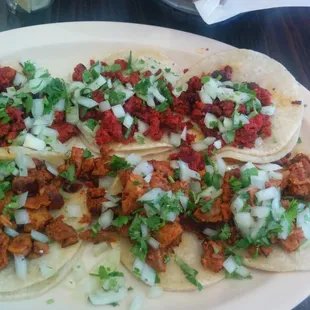 1st time being here, and I must say I was surprised. I had pastor and chorizo tacos. And for $1!! Can&apos;t go wrong, I will be back