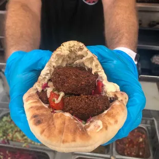 Falafel pita