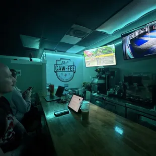 Great kratom, service and some Mario kart action. Good times.