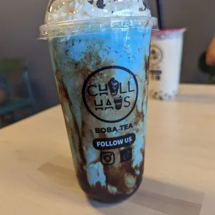 Cookie monster smoothie with coconut milk