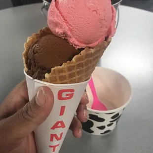 Strawberry Starburst and Blackout #wow