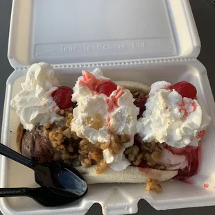 a banana split