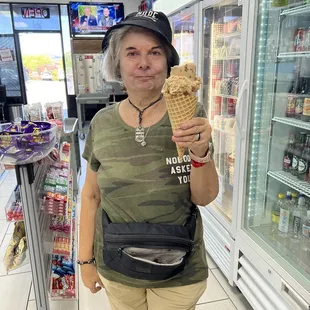 Diana,enjoying the Cappucino Crunch in waffle cone