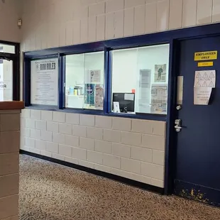 Entrance/cashier