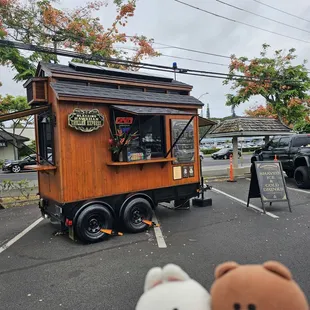 Located in the parking lot of Windward Mall, corner of Haiku Road and Kamehameha Highway
