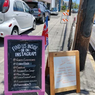 Look for these sidewalk signs on Kamani Street, between Halekauwila Street and Auahi Street