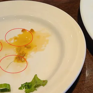 3 hairs in my food